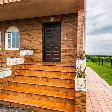 La Casa Del Faro De Ajo