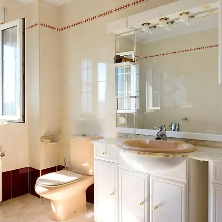 Apartman La Casa Del Faro De Ajo
