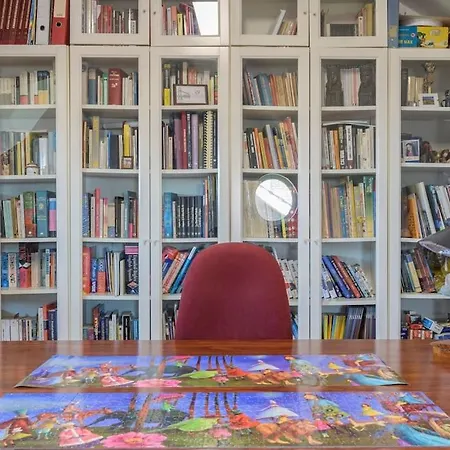 La Casa Del Faro De *